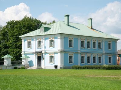 Выставочный павильон музея-заповедника «Хмелита»