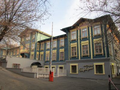 Административное здание (дер.)