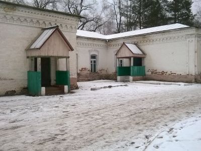 Здание старого корпуса райбольницы, где проходил III съезд комсомола