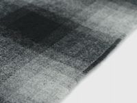 Шарф в клетку с бахромой, Черный