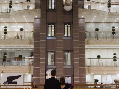 Рождественская классика в ночи