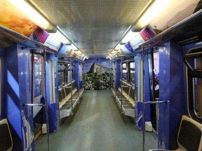 В московском метро стартовал тематический крымский поезд