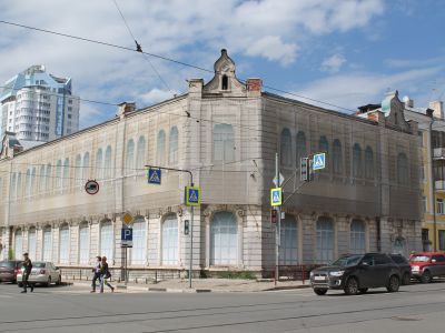 Дом архиерейского подворья