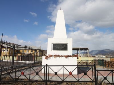 Памятник воинам-землякам, погибшим на фронтах Великой Отечественной войны