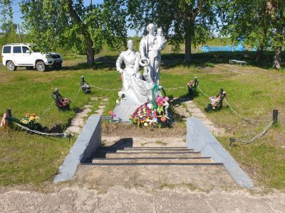 Братская могила воинов, погибших в годы Великой Отечественной войны 1941-1945 гг.