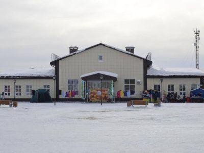 Клуб п. Тром-Аган