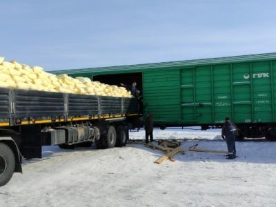 На станции Нижний Бестях в Якутии сегодня выгрузят 102 вагона с товарами