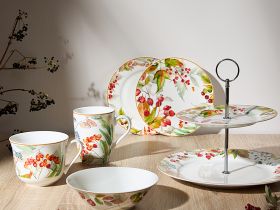 Тарелка Шиповник/Rose hip II