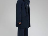 Утепленная парка с капюшоном