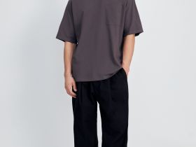 Футболка из хлопка с нагрудным карманом