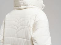 Стеганая куртка с искусственным утеплителем
