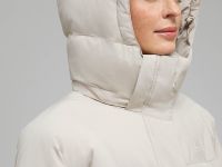 Утепленное стеганое пальто с капюшоном