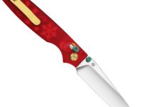 Складной нож Kizer Christmas Original 2, сталь S45VN, рукоять акрил, лимитированная версия