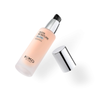 Увлажняющая тональная основа с сияющим финишем / Instamoisture Glow Foundation
