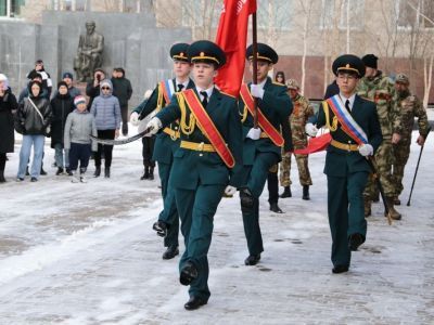 Знамя над алмазным краем