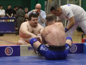 Булунский спортсмен завоевал долгожданную победу на крупном турнире по мас-рестлингу