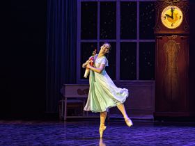 Премьерой балета «Щелкунчик» начался в Якутске  «Чайковский-фест»