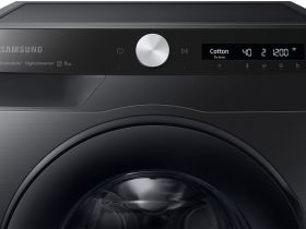 Стиральная машина Samsung WW6100A c EcoBubble и AI Control 8 кг черный