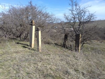 Стелы надмогильные