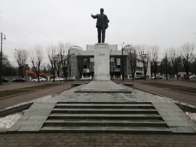 Памятник В.И.Ленину