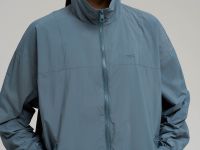 Свободная ветровка с водоотталкивающей пропиткой