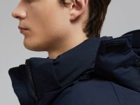 Утепленная куртка с капюшоном