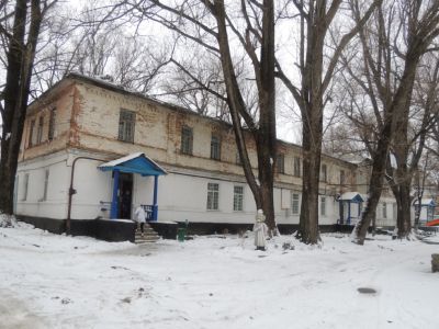 Корпус для золотошвеек и живописи