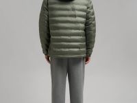 Стеганая куртка с искусственным утеплителем и водоотталкивающей пропиткой