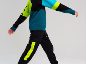 Джемпер трикотажный для мальчиков