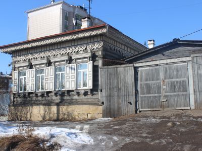 Жилой дом, амбар