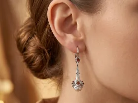 Серьги из серебра с гранатами и жемчугом культивированным э0681сг04260354