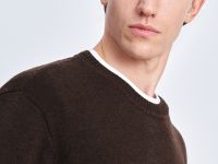 Джемпер прямого силуэта с округлой горловиной