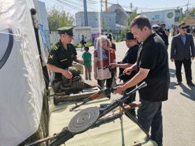 В Парке культуры и отдыха Якутска начал работу пункт отбора граждан на военную службу по контракту