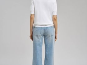 Легкий джемпер с коротким рукавом