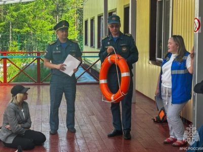 В Якутии инспекторы ГИМС провели профилактику с детьми