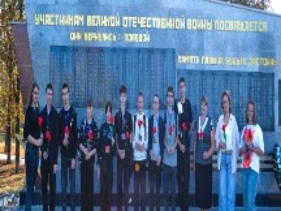 Журавлями белыми пролетая в небе
