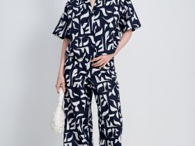 Рубашка женская с принтом изо льна