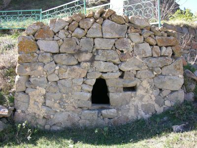 Два двухкамерных склепа и склеп полуподземный