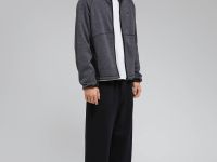 Толстовка с капюшоном