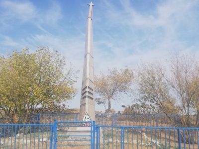 Братская могила советских воинов, погибших в период Сталинградской битвы, и участников гражданской войны