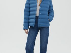 Стеганая куртка приталенного силуэта