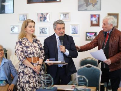 Секретарь СЖР Ашот Джазоян удостоен награды «Академическое признание»