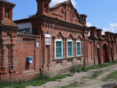 Здание кладовой (дома №121)