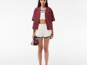 Женские спортивные шорты Lacoste