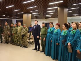 Нагрудные знаки добровольцев вручили участникам СВО в Якутии