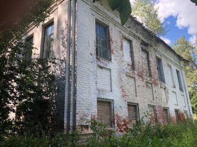 Господский каменный дом