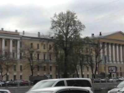 Главное здание