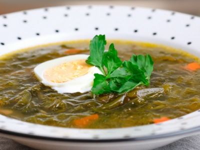 Пора готовить! Зеленые щи с крапивой и щавелем