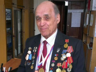 В Якутске простились с основателем кафедры журналистики Олегом Якимовым