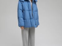 Стеганая куртка с капюшоном